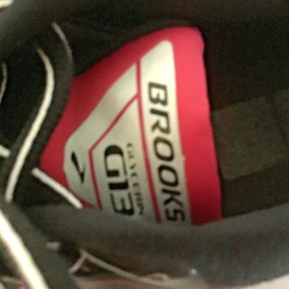 Brooks Bros Sz 9.5 Womens Black Purple Pink 3D Fit - Picture 4 of 6